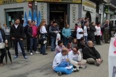 Foto 6 - Los vecinos de la zona de Brincones colapsan Vitigudino en protesta por la reducción de médicos