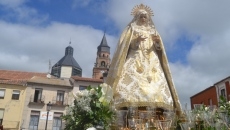 Foto 5 - La Soledad y Jesús Resucitado se encuentran para decir adiós a la Semana Santa