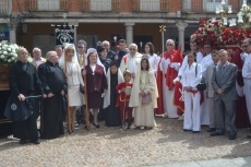 Foto 4 - La Soledad y Jesús Resucitado se encuentran para decir adiós a la Semana Santa