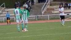 Foto 6 - El Salmantino sigue sumando al ritmo de Nacho (2-0)