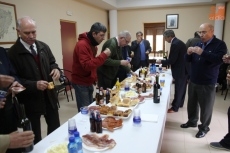 Foto 3 - La lluvia desluce los actos en honor a San Jorge