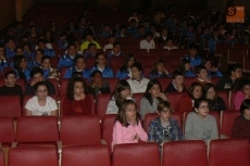 Foto 4 - Antonio Bores descubre los secretos del fútbol sala a los alumnos del Santa Isabel 