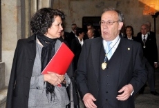 Foto 6 - Consuelo del Cañizo ya forma parte de la Real Academia de Medicina de Salamanca