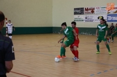 Foto 3 - El Albense sigue dando la talla (4-3)