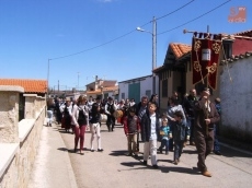 Foto 3 - Procesión y bendición de campos en el día grande de las fiestas