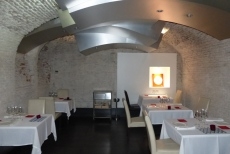 Foto 6 - Electricidad Santa Teresa “condimenta” la Iluminación del restaurante DASSA BASSA