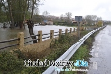 Foto 6 - Baja ligeramente el caudal del Águeda tras llegar a declararse el nivel 2 de emergencia