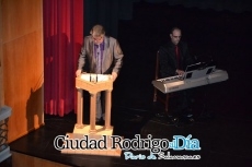 Foto 5 - “Canto hondo y sentido” de Lauren Risueño a la Semana Santa Mirobrigense