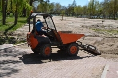 Foto 4 - Comienza el arduo proceso de recuperación del parking de La Pesquera