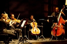 Foto 4 - “La fe y el arte han convertido a Jesús de Nazaret en un salmantino más”