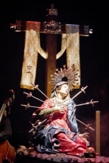 Foto 3 - “La fe y el arte han convertido a Jesús de Nazaret en un salmantino más”