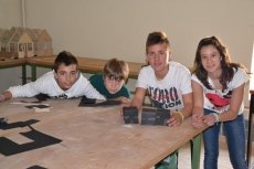 Foto 3 - San Francisco y Misioneras-Teresianas ponen en marcha sus Semanas Culturales