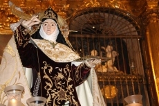 Hist&oacute;rica y emocionante salida de clausura de Santa Teresa 