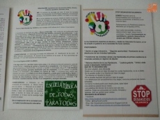 Cartel sobre recortes en educación y deshaucios/FOTO: Raúl Hernández