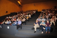 Foto 4 - Llamazares: &ldquo;La Europa social, democr&aacute;tica y pac&iacute;fica se ha roto en nuestras manos&rdquo;