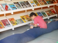 Foto 3 - La Plaza Mayor se llena de historias con la Feria del Libro