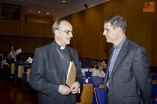 Foto 3 - Fernando Simón abre el ciclo de conferencias de la I Semana de la Familia