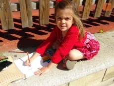 Foto 5 - El Concurso de Pintura al Aire Libre del barrio del Oeste revitaliza la plaza de Carmelitas