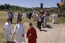 Foto 5 - La presidenta de las Cortes autonómicas asiste a la procesión de San Isidro