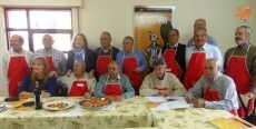 Foto 4 - El Ayuntamiento convierte en &lsquo;cocinillas&rsquo; a una docena de mayores