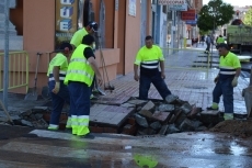 Foto 6 - Fuga de agua entre la calle La Alberca y la avenida de Champagnat