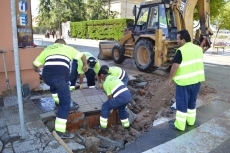 Foto 5 - Fuga de agua entre la calle La Alberca y la avenida de Champagnat