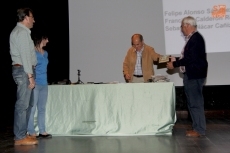 Foto 5 - Tres vitigudinenses reciben la Gran Cruz de la Hermandad de Donantes de Sangre