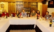 Foto 6 - Los vecinos de la zona de Brincones se despiden de su médico