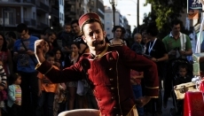 Foto 4 - Tiritirantes llena el centro de la ciudad con su espectáculo ‘RetratArte’