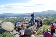 Foto 3 - Multitudinaria subida a Piquitos