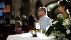Foto 3 - La Congregación de Jesús Rescatado impone sus medallas a los nuevos hermanos