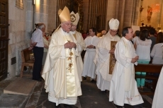 Foto 6 - La Diócesis cierra su Asamblea con una participativa y multitudinaria ceremonia