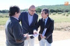 Foto 4 - Iglesias muestra su interés por acondicionar al completo la vía que une Cerralbo y Olmedo