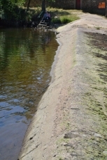 Foto 3 - Isidro Lázaro visita las obras de dragado de La Pesquera