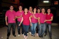 Foto 6 - Las peñas bailan el chupinazo del Corpus con la música de charanga