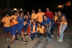 Foto 3 - Las peñas bailan el chupinazo del Corpus con la música de charanga