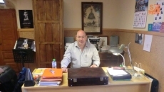 Lorenzo Torrico, director de la Banda Municipal de Música, en su centro de trabajo/FOTO: Raúl Hernández