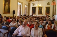 Foto 3 - Filología reconoce la trayectoria académica del profesor Gregorio Hinojo