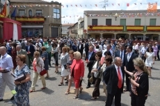 Foto 4 - Calles engalanadas con multitud de detalles para la solemne procesión del Corpus