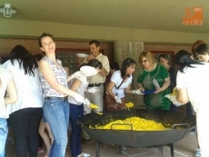 Foto 4 - Gran paella para despedir el curso en el colegio Gabriel y Galán
