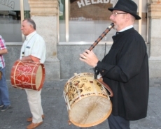 Foto 3 - Los tamborileros charros reivindican la importancia del folclore en la sociedad