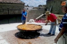 Foto 3 - Una gran paella de 500 raciones pone fin a las fiestas del Corpus