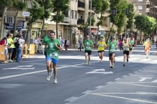 Foto 6 - La ‘Marea verde’ inunda Salamanca para luchar contra el cáncer