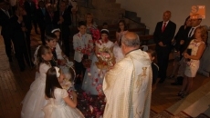 Foto 3 - Doce niños y niñas participan en los actos de la Primera Comunión 