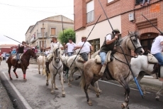 Foto 5 - La lluvia no resta emoción al encierro, aunque impide la procesión del Santo