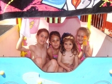 Foto 4 - Los participantes en Conciliamos disfrutan del primer Día del Agua del verano