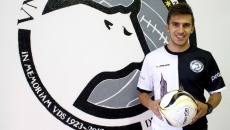 Foto 5 - Chamorro, Jaime, Lolo y Manu firman sus contratos con Unionistas