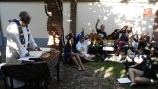 Foto 3 - El XV aniversario del Centro de Acogida Padre Damián comienza con una misa de acción de gracias