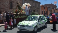 Foto 4 - Decenas de vehículos y conductores honran a San Cristóbal