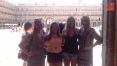 Foto 3 - La concejala de Educaci&oacute;n recibe a alumnos de Massachusetts